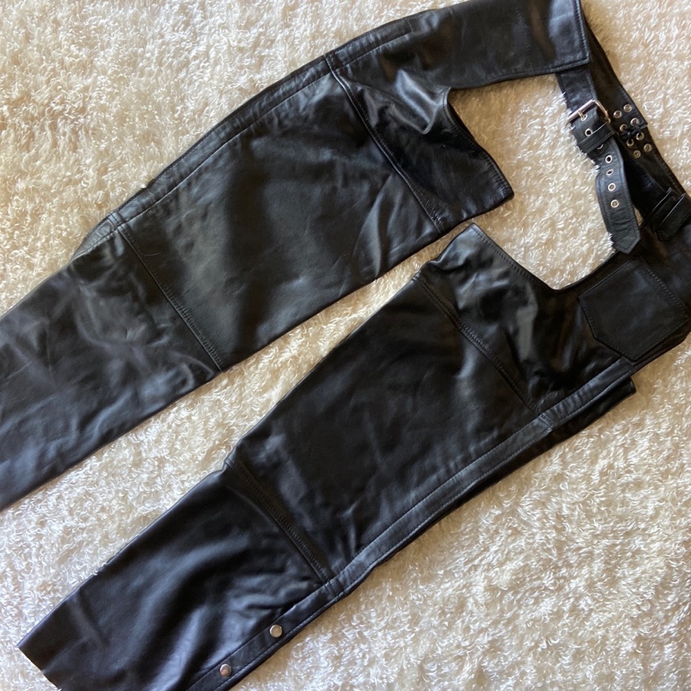 FMC, XL Black Leather Chaps